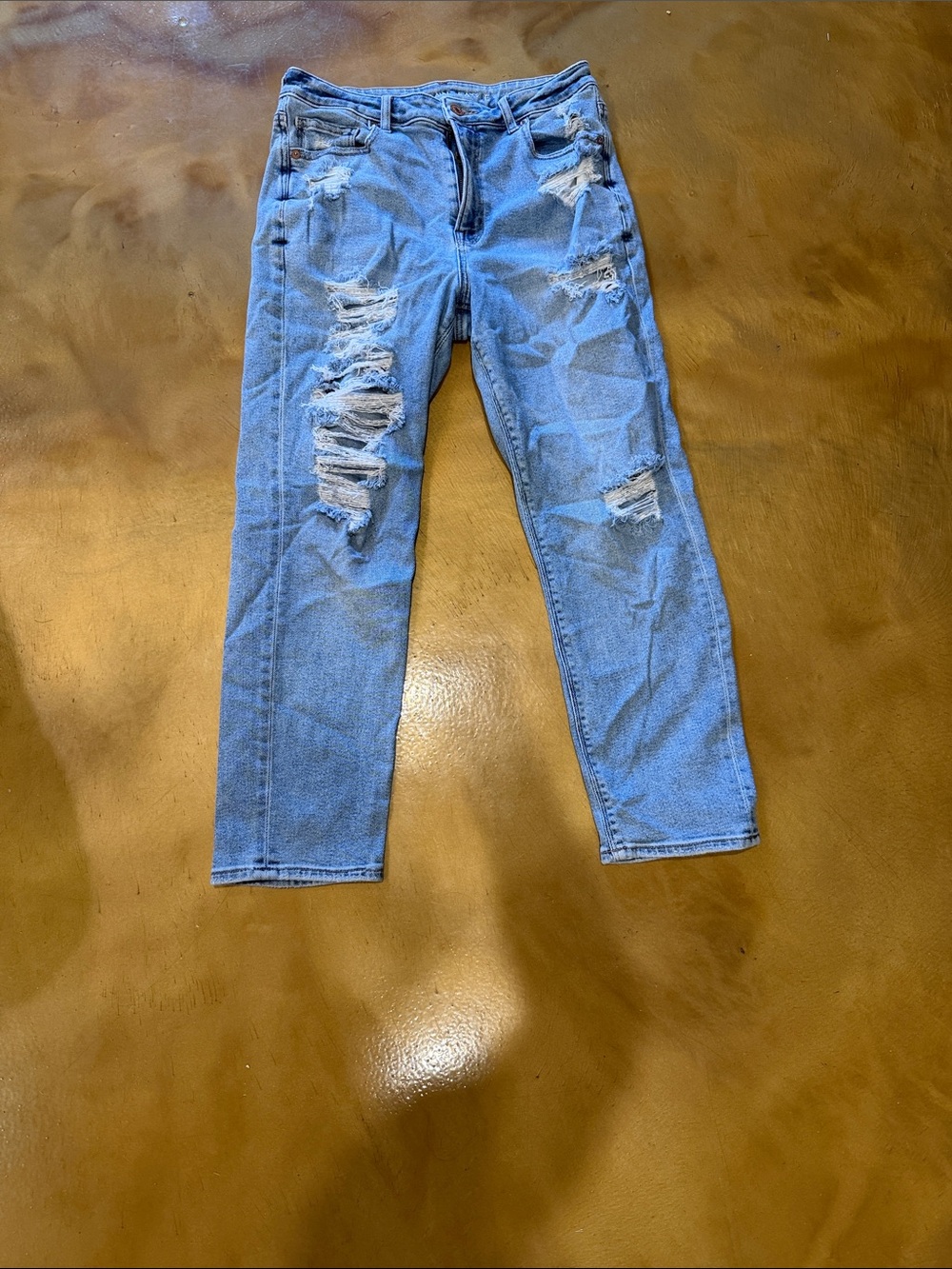 American Eagle Outfitters Light Blue Distressed Slim Straight Jeans